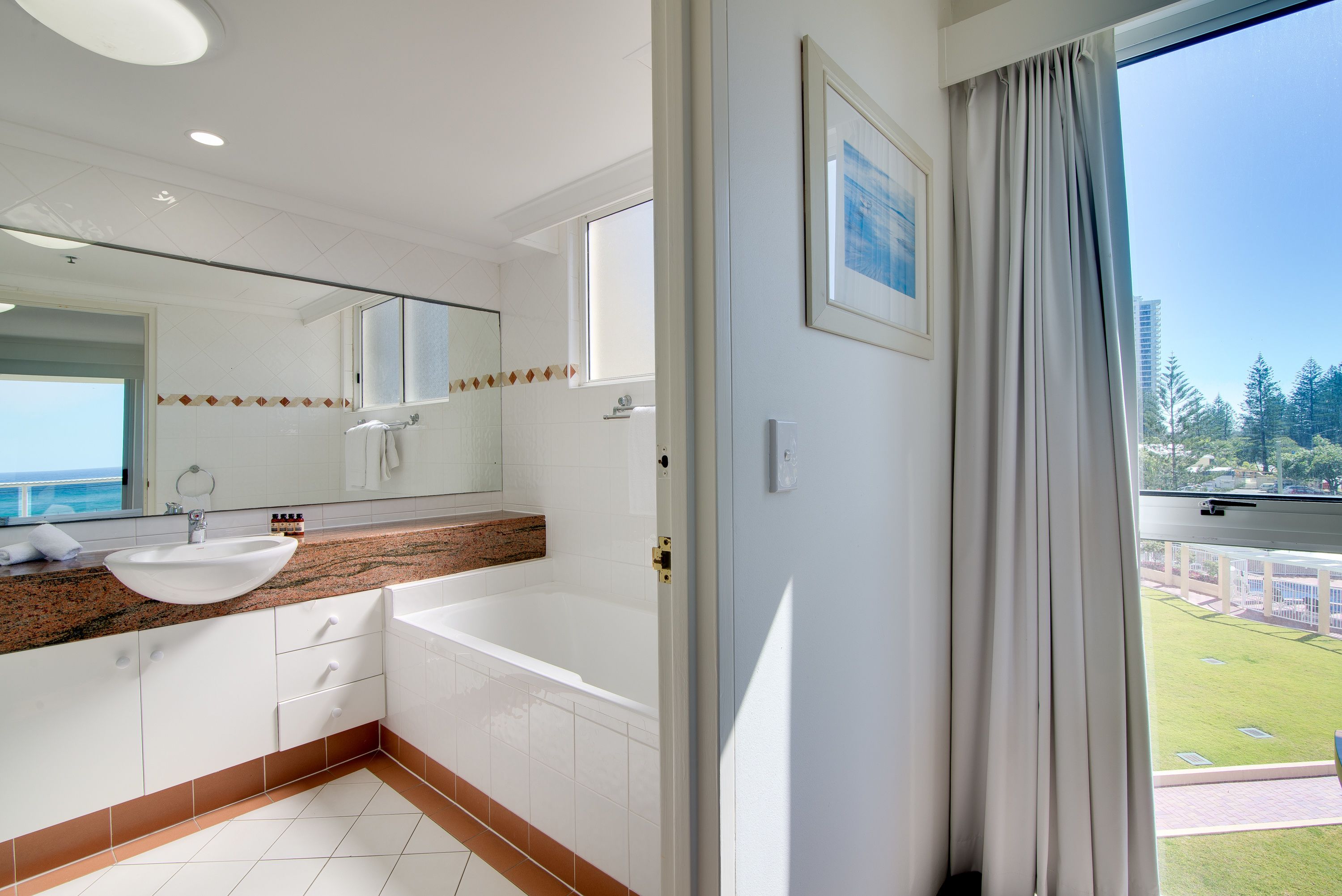 Xanadu Main Beach Resort — image 12