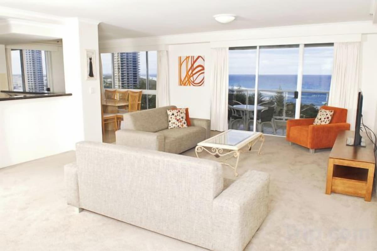 One Bedroom Ocean View Apartment