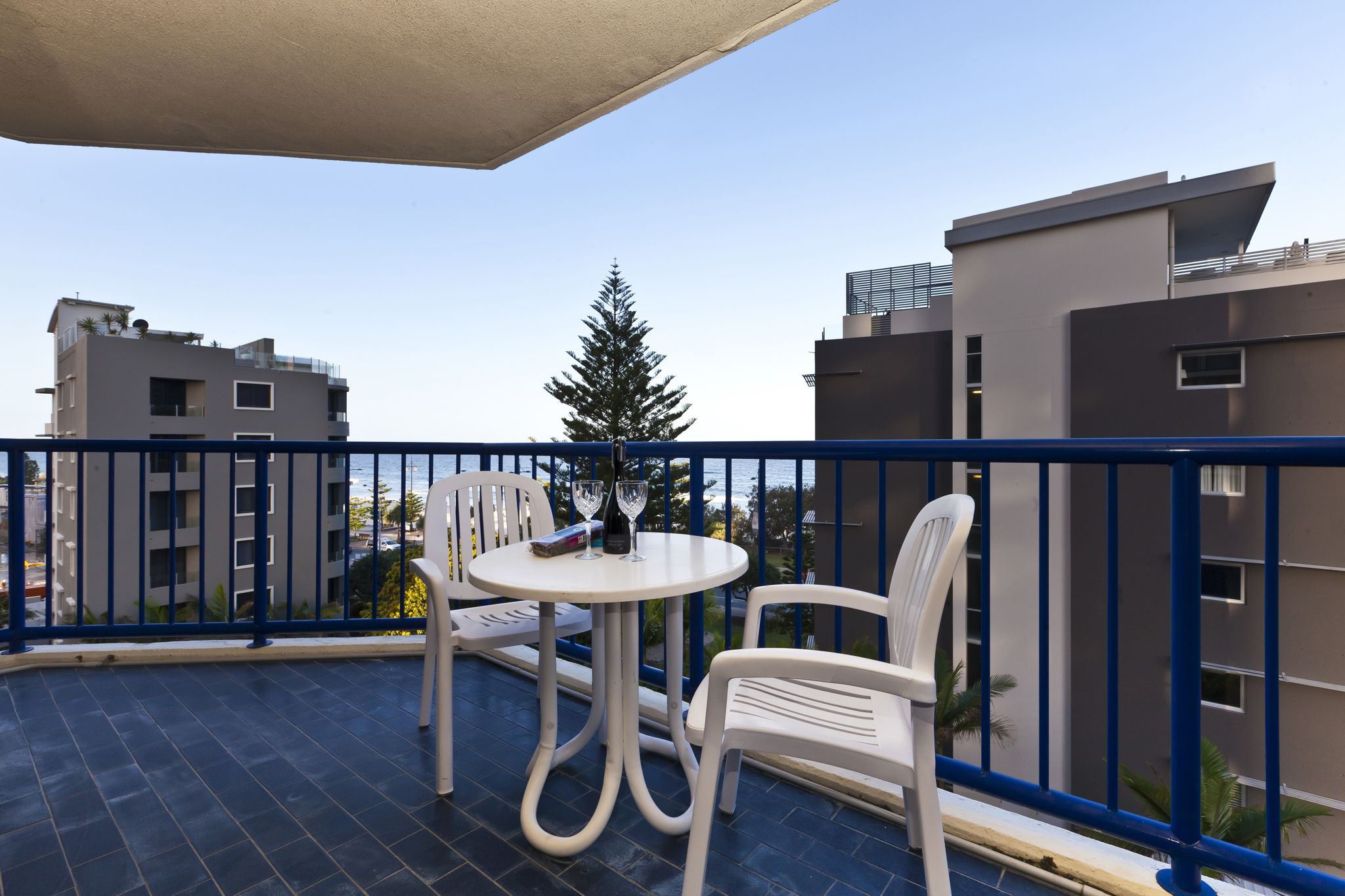 Surf Regency Apartments — image 9