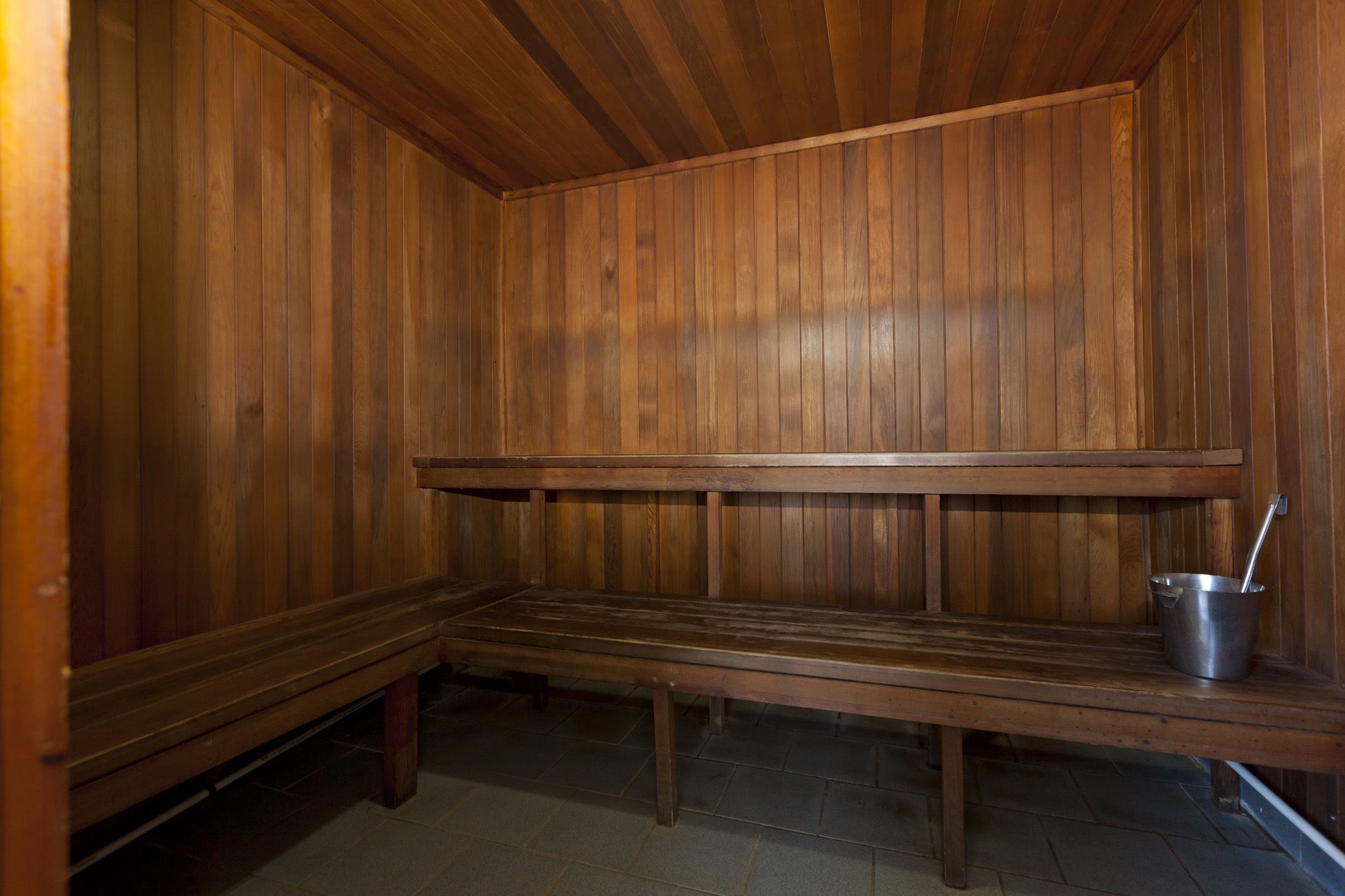 Surf Regency Apartments — image 28
