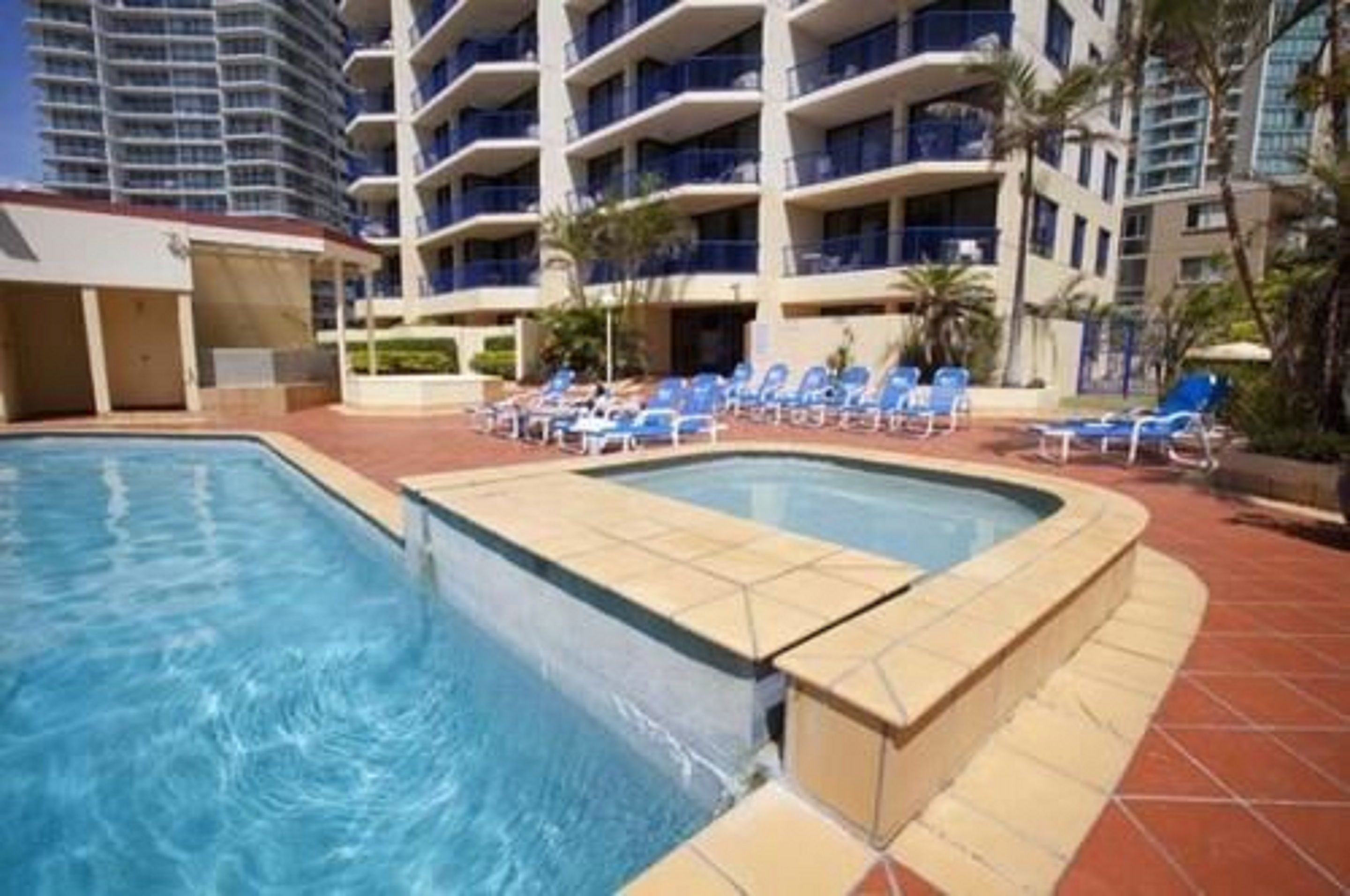 Surf Regency Apartments — image 7