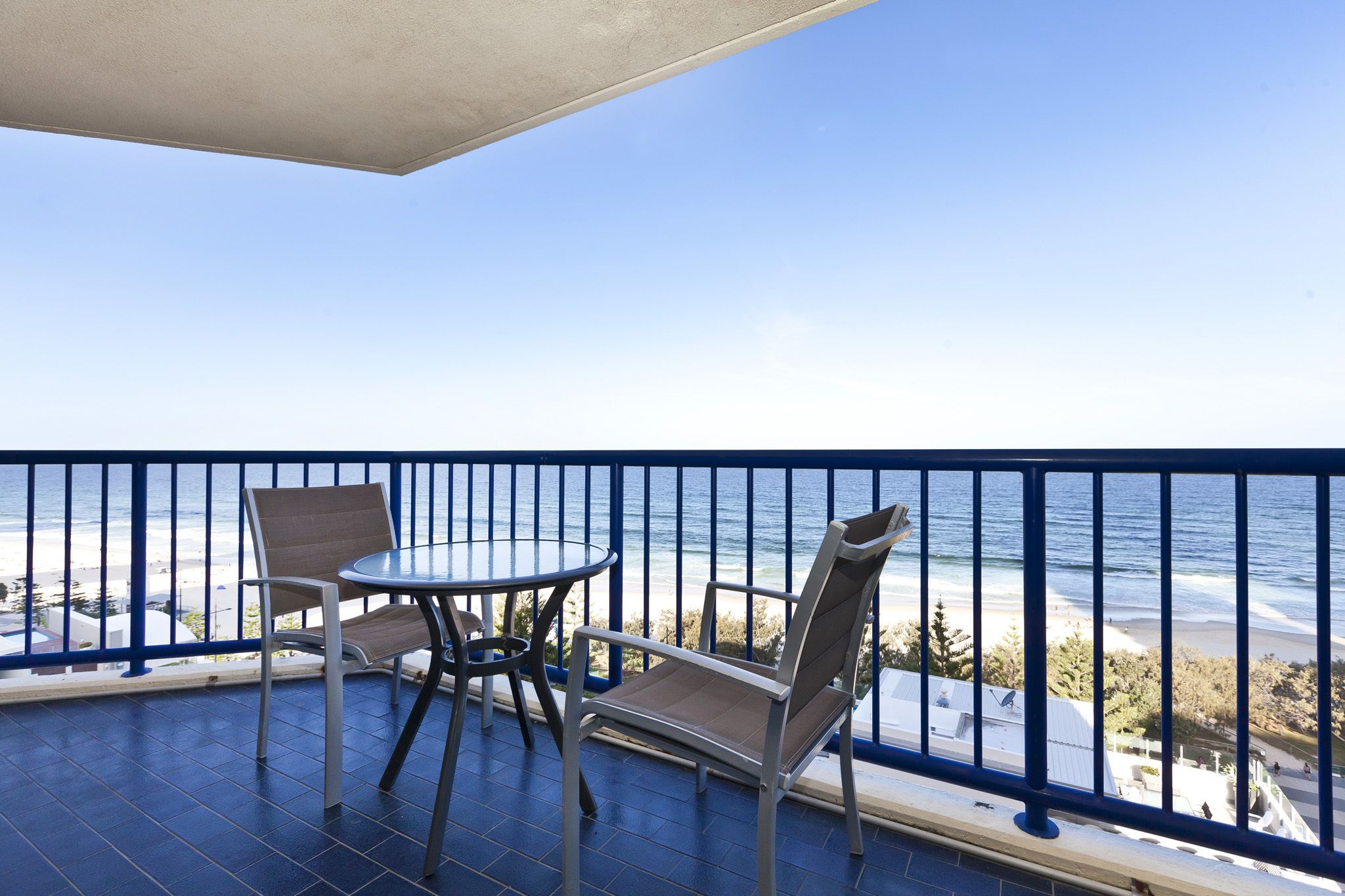Surf Regency Apartments — image 18