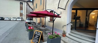 Hotel Caffè Verdi - 24 hours Reception