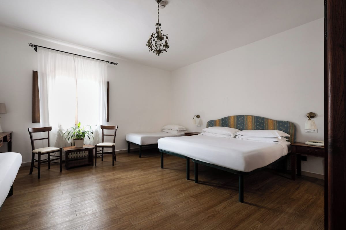 Coffres-forts dans les chambres, bureau