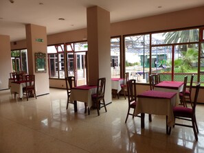 Daily buffet breakfast (EUR 15 per person) - Bahia City Hotel (Agadir)