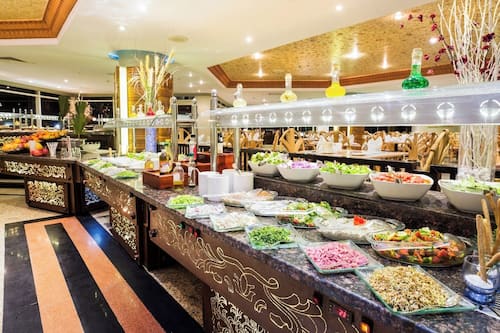 Tägliches inbegriffenes Frühstücksbuffet