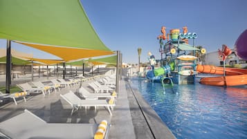 2 indoor pools, 3 outdoor pools, open 8 AM to 5 PM, sun loungers