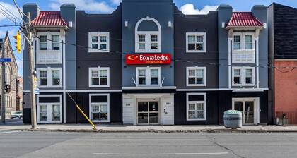 EconoLodge Downtown Toronto