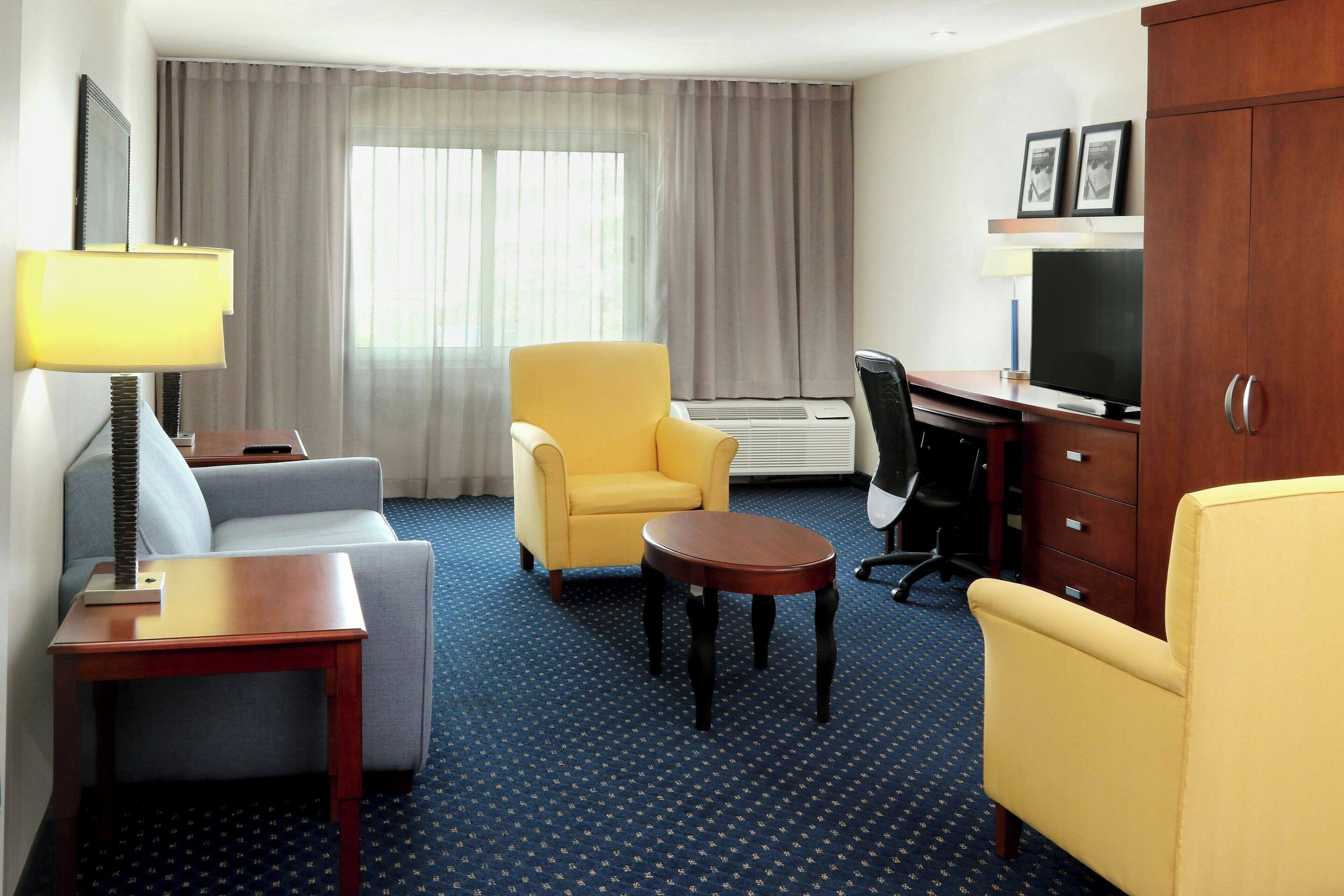 suite, 1 bedroom | 1 bedroom, premium bedding, in-room safe, desk