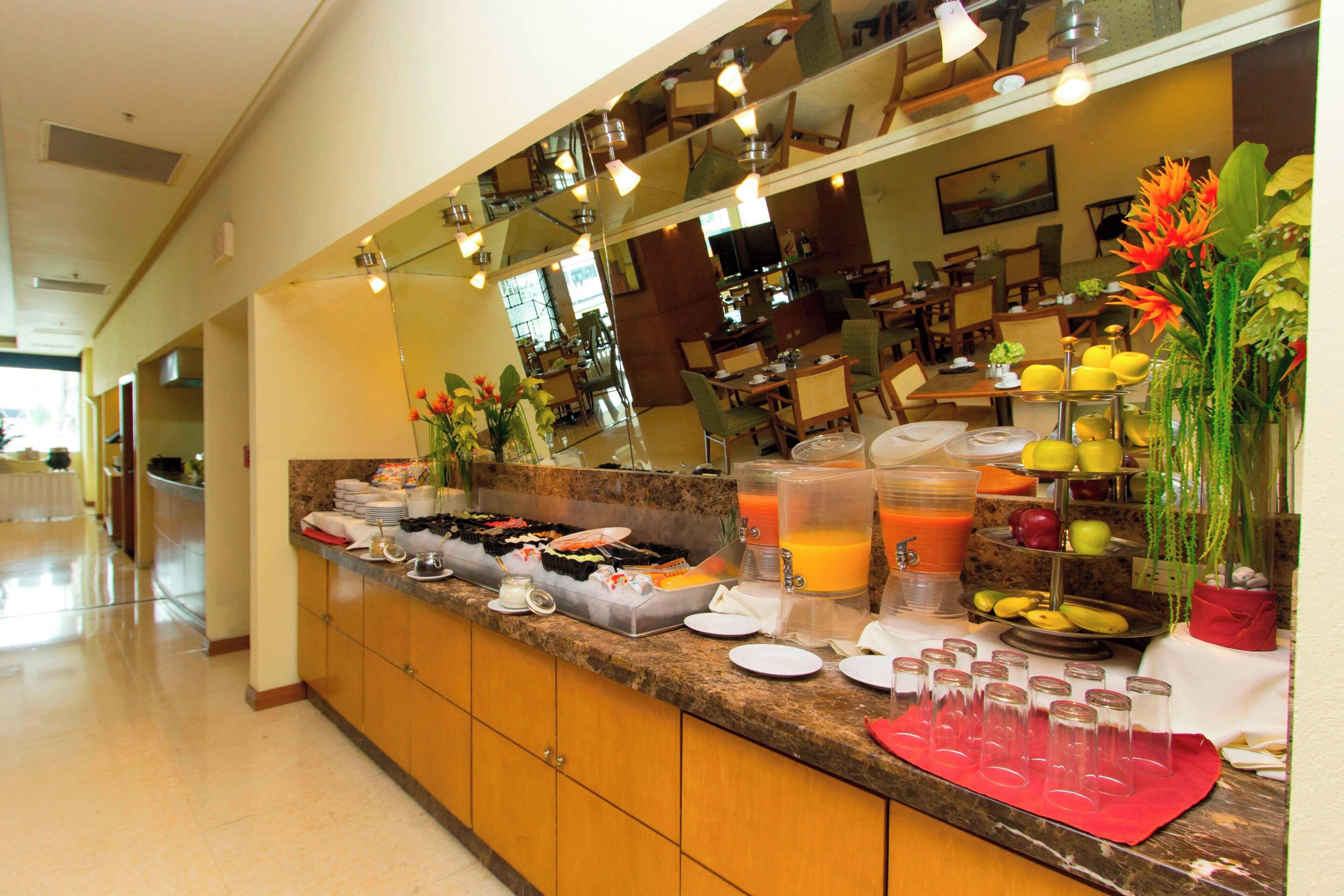 daily buffet breakfast for a fee