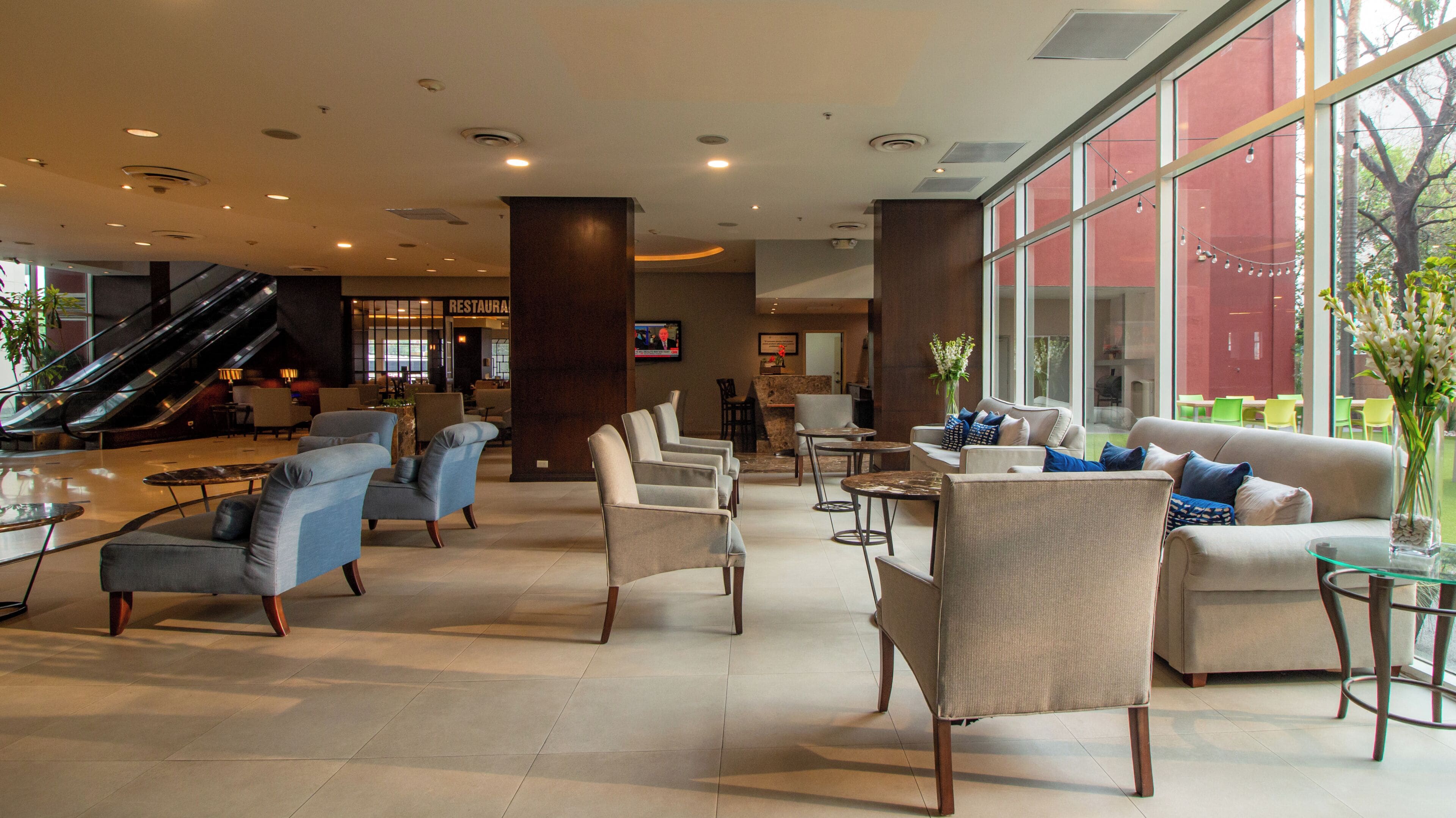 Photo - Courtyard Monterrey San Jeronimo/Valle