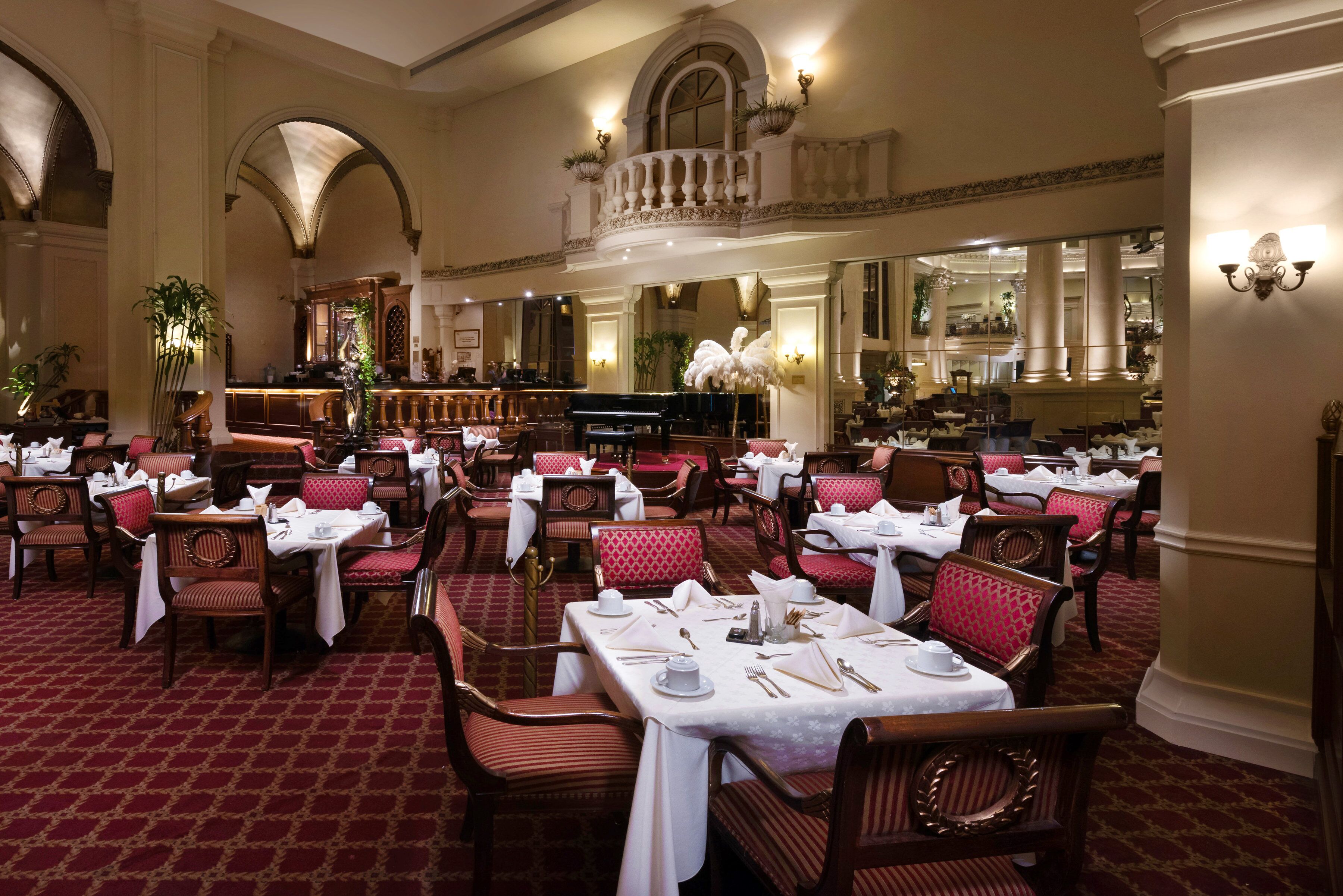 breakfast, lunch and dinner served