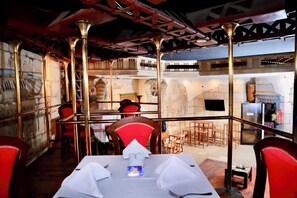 2 restaurants, breakfast served - Gaddis Hotel (Luxor)