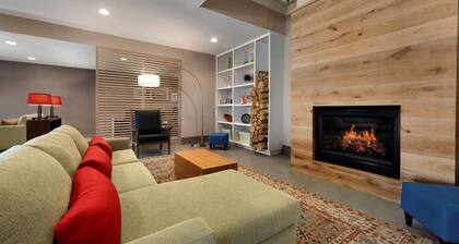 Country Inn & Suites by Radisson, Houghton, MI