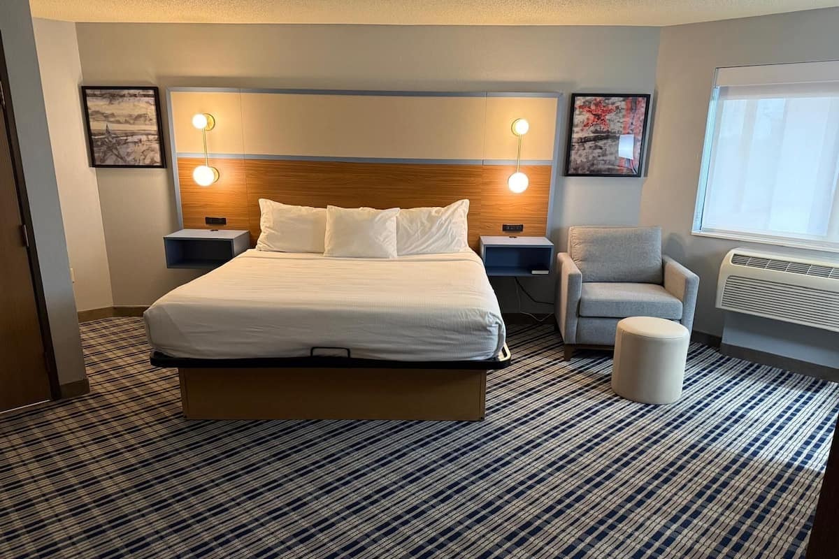 In-room safe, desk, iron/ironing board, free cribs/infant beds