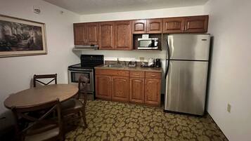 電冰箱、微波爐、咖啡機/沖茶器