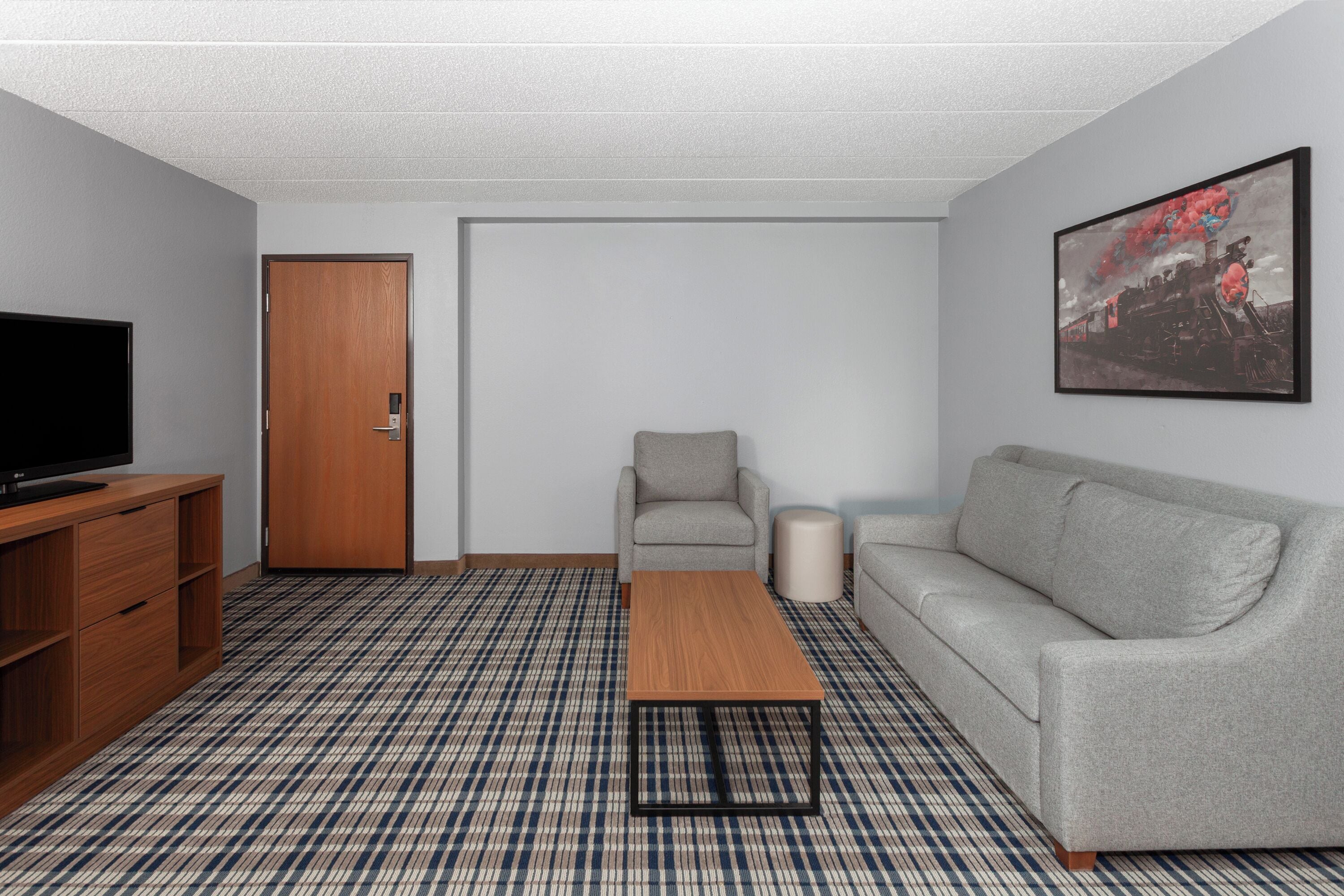 In-room safe, desk, laptop workspace, iron/ironing board