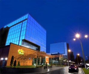 Front of property – evening/night