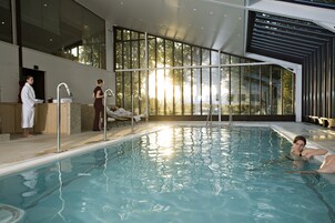 Couples treatment rooms, sauna, hot tub, steam room, Turkish bath