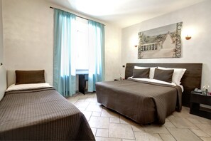 Triple Room | In-room safe, free WiFi - Hotel Sallustio (Rome)