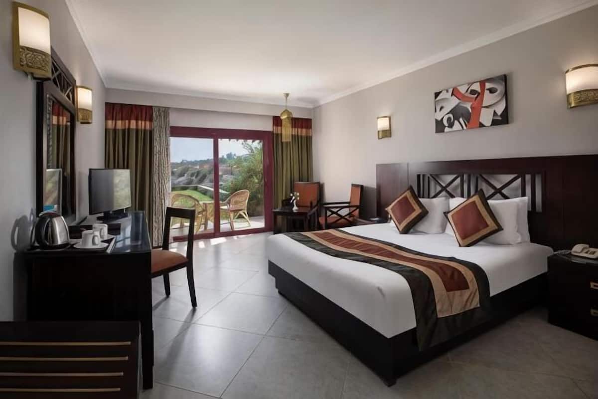 1 bedroom, minibar, in-room safe, desk