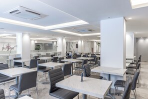 Praça de alimentação