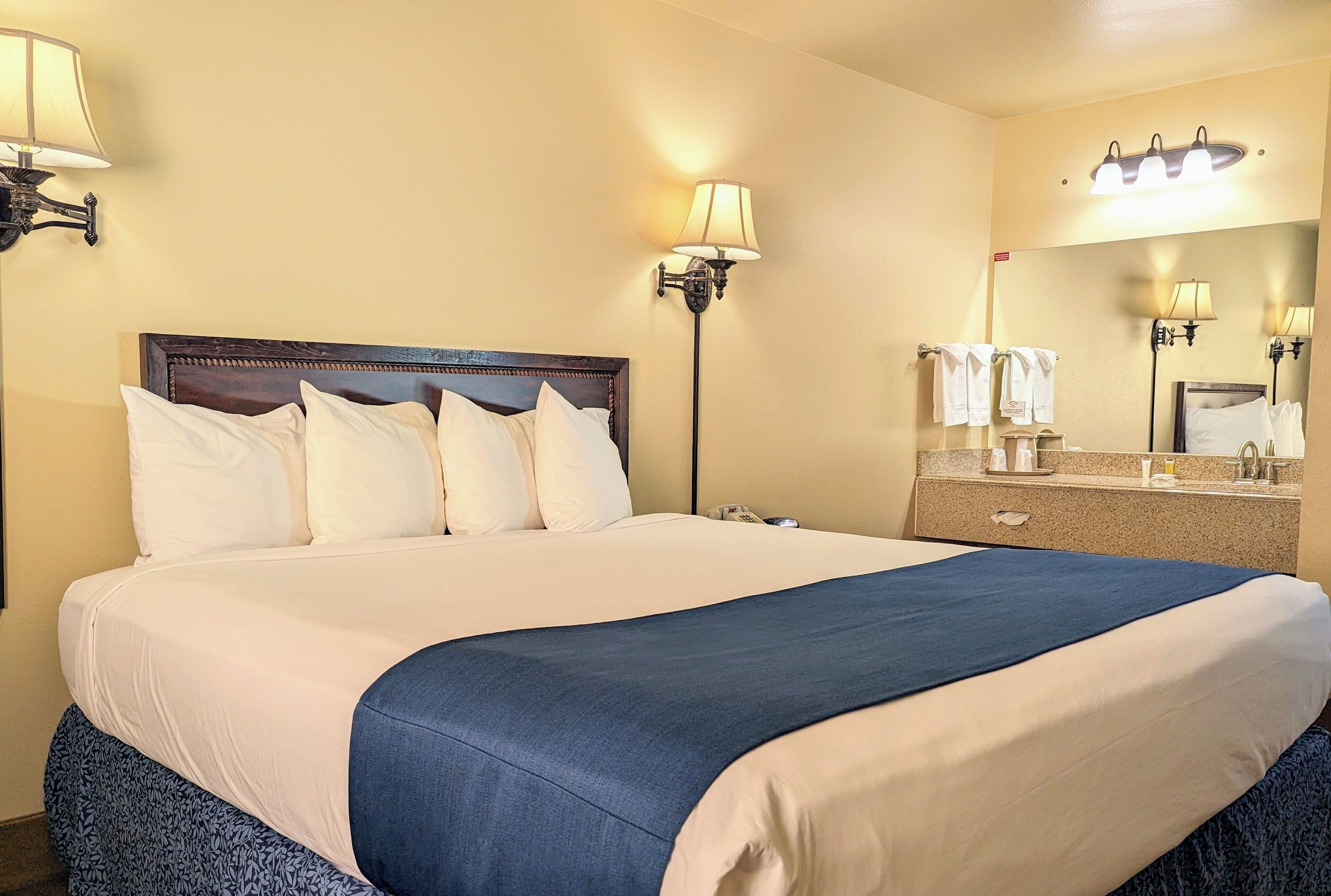room, 1 king bed | in-room safe, iron/ironing board, rollaway beds, free wifi