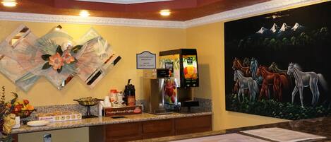 Free daily continental breakfast