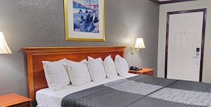 Deluxe-Zimmer | Schreibtisch, Verdunkelungsvorhänge, Bügeleisen/Bügelbrett