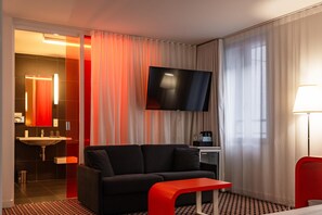 Superior Room, 1 King Bed, Non Smoking