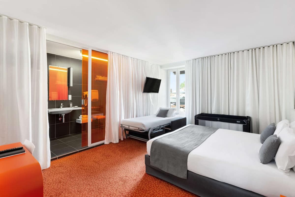 family room, multiple beds, non smoking | in-room safe, individually furnished, desk, laptop workspace