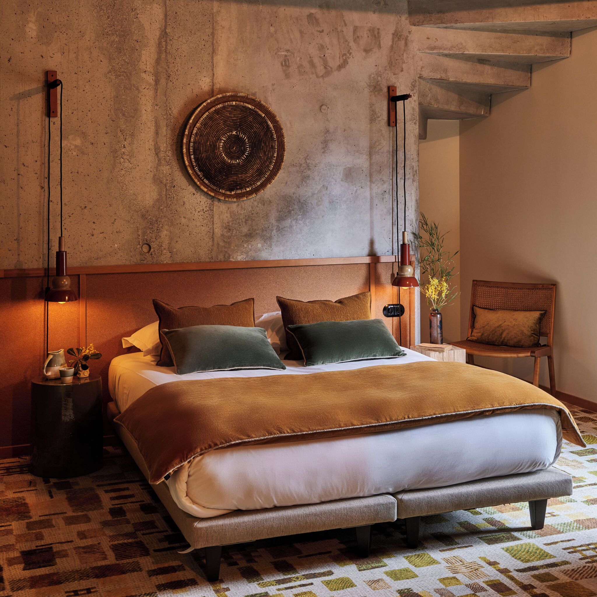 Select Comfort beds, soundproofing, free rollaway beds, free WiFi