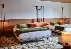 Family Room, Multiple Beds