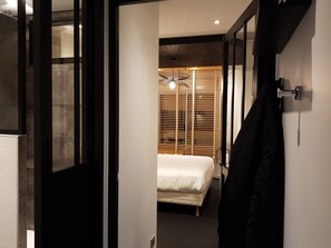Comfort Double Room (Hotel) | Premium bedding, in-room safe, desk, blackout drapes - The Originals Boutique, Hotel La Chaussairie, Rennes (Chartres-de-Bretagne)
