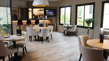 Daily buffet breakfast (EUR 14 per person)