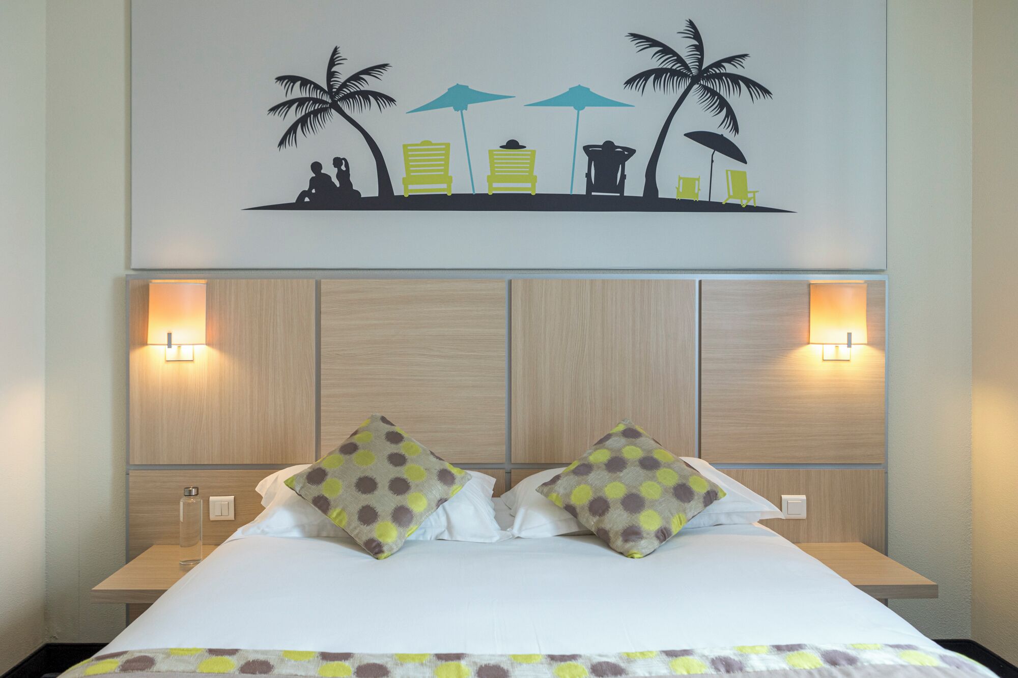 Standard Double Room | In-room safe, desk, soundproofing, iron/ironing board