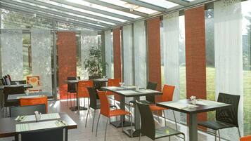 Daily buffet breakfast (EUR 13 per person)