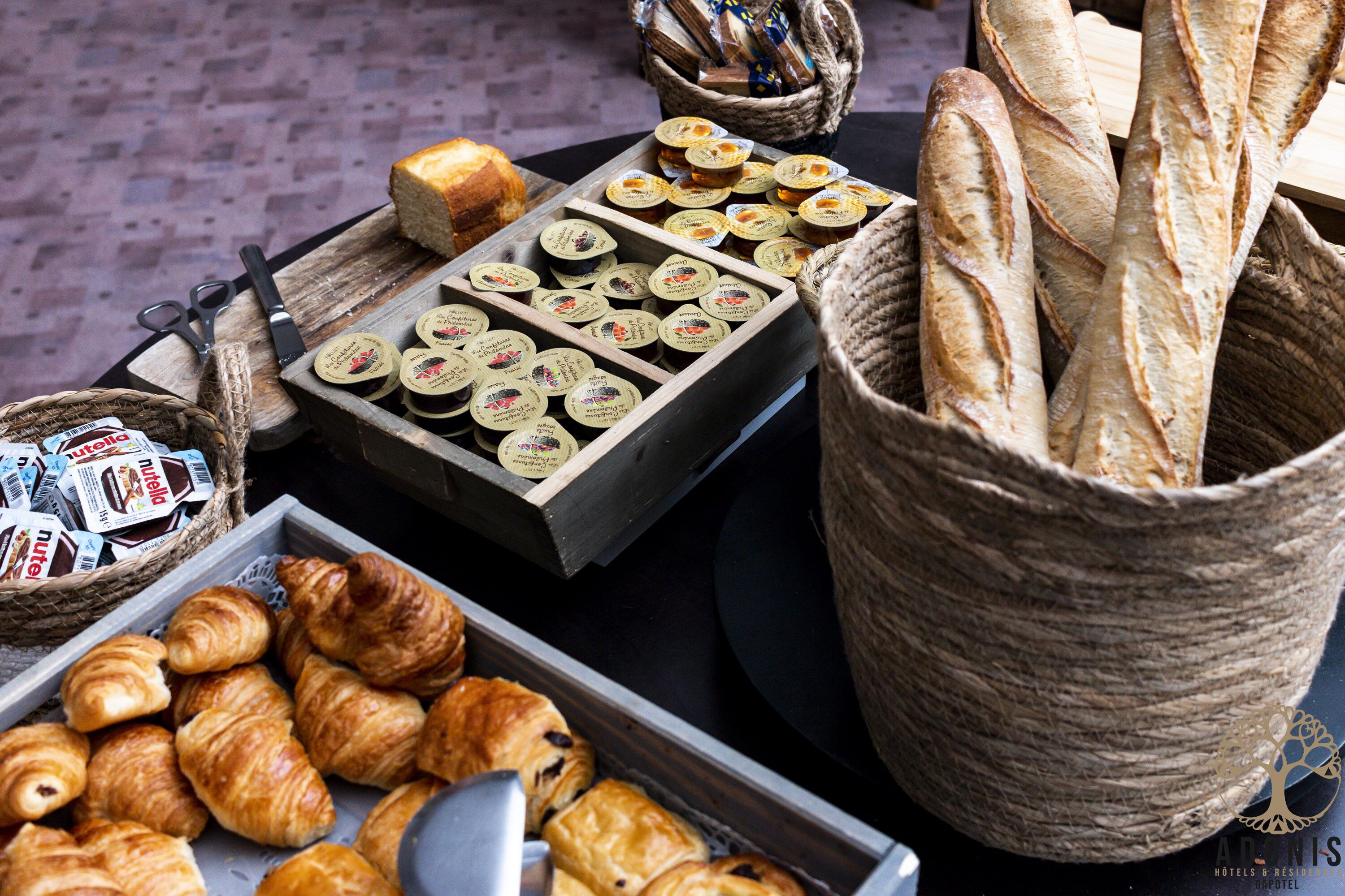 Foto - Adonis Gapotel