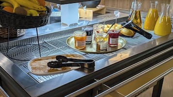 Colazione a buffet a pagamento, servita tutte le mattine