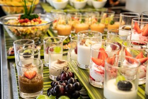 Desayuno buffet incluido todos los días