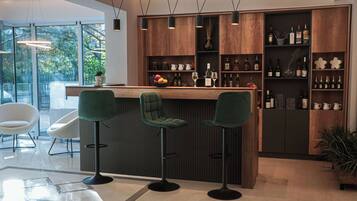 Bar (en el alojamiento)