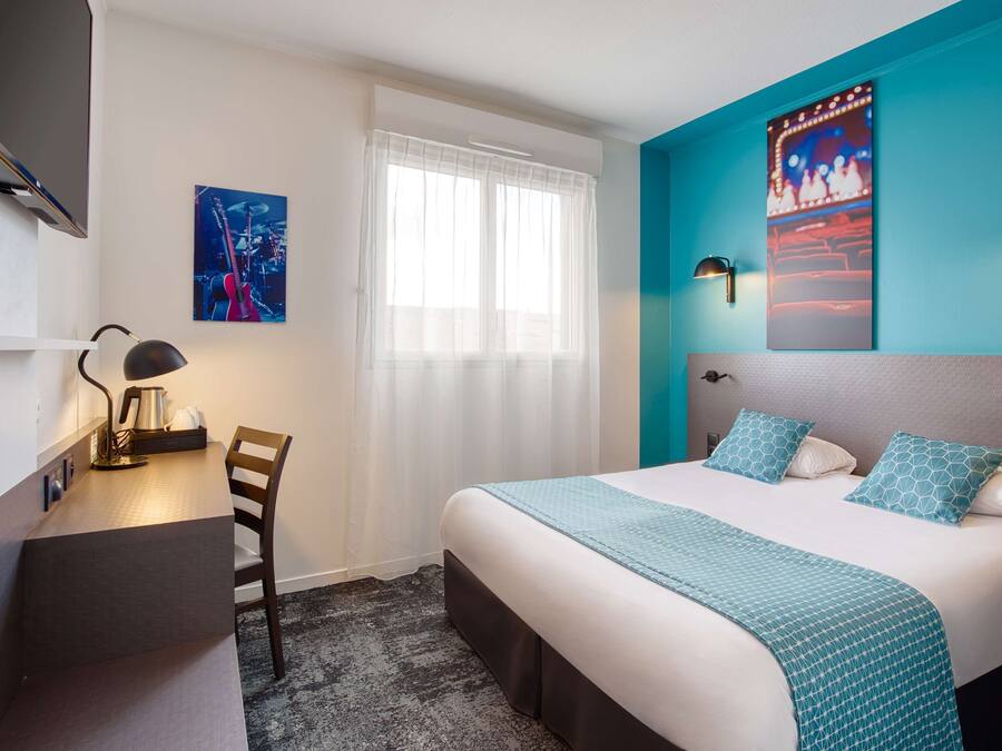 Comfort kamer, 1 queensize bed, niet-roken | Luxe beddengoed, een kluis op de kamer, een bureau, geluiddichte muren