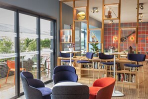 Bar (on property) - Best Western Hotel Atlantys Zenith Nantes (Saint-Herblain)