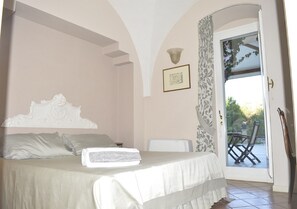 Premium bedding, down duvets, pillow-top beds, minibar