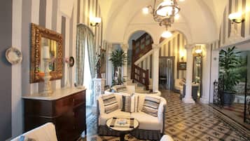 Salón en el vestíbulo