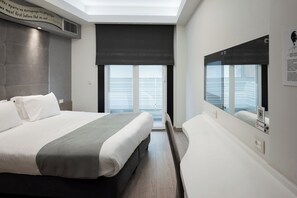 Coffres-forts dans les chambres, bureau, chambres insonorisées