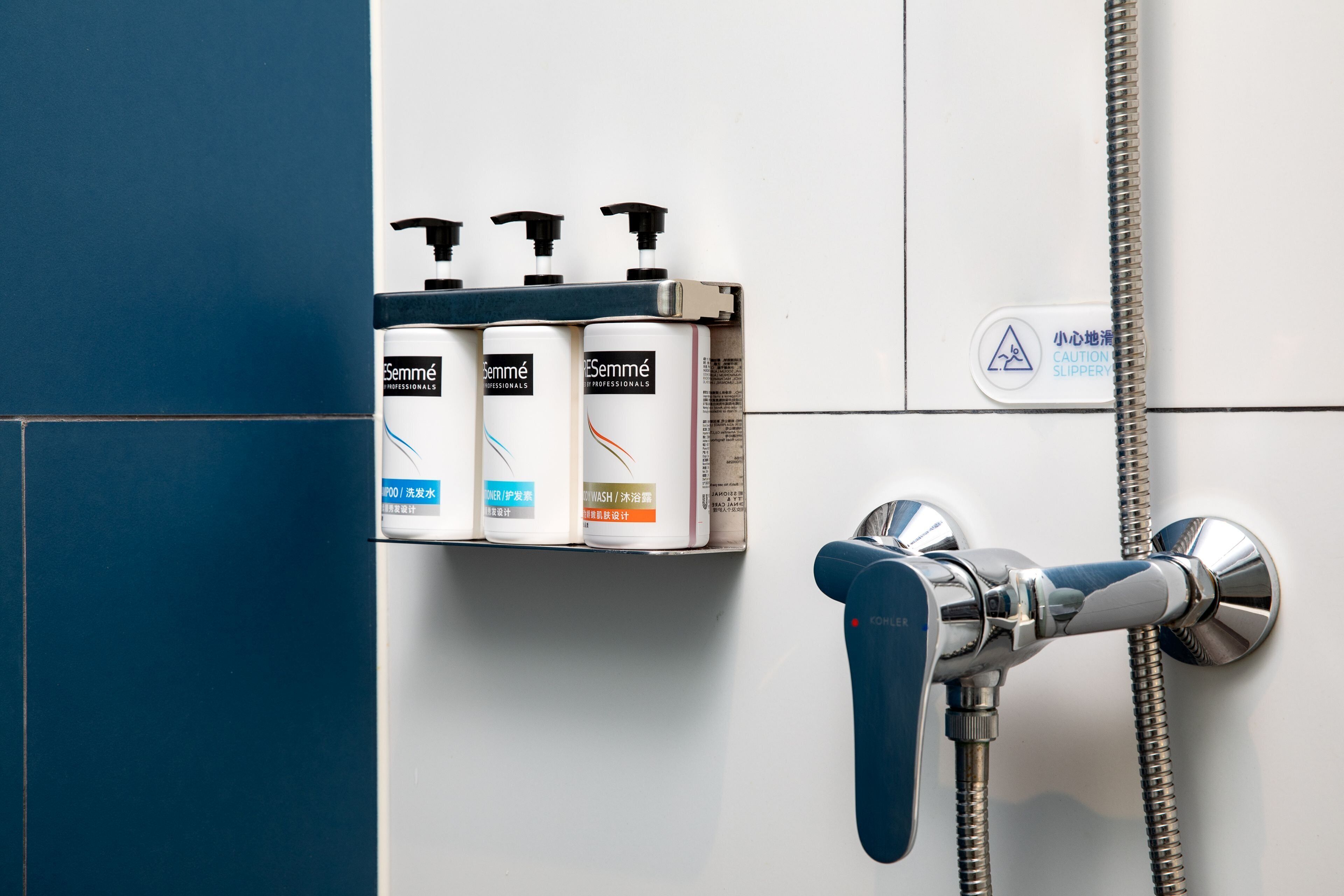 Photo - Holiday Inn Express Hong Kong Causeway Bay by IHG