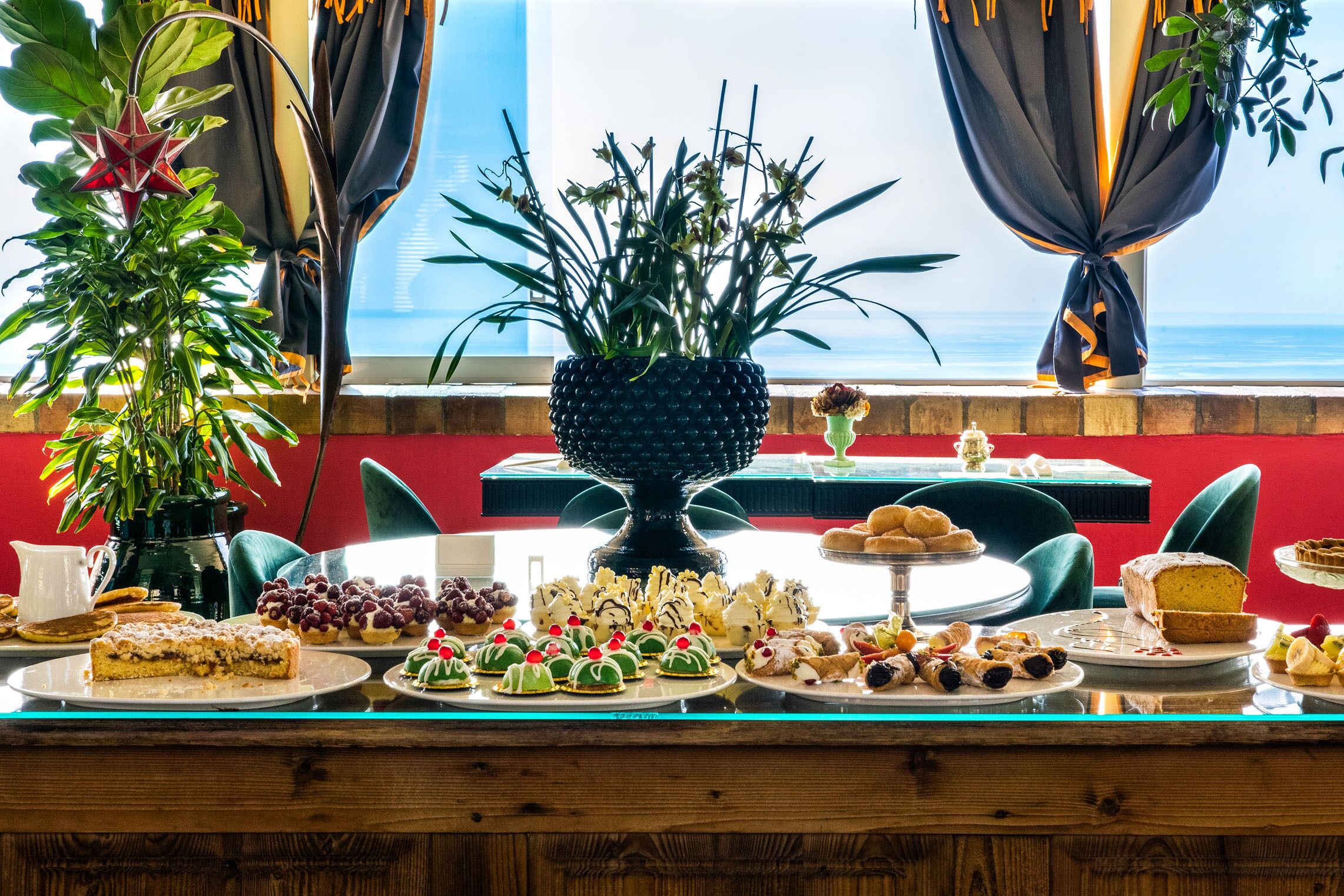 daily buffet breakfast (eur 30 per person)