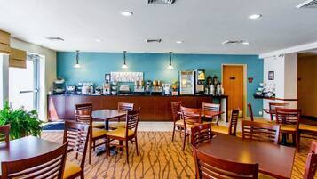 Café da manhã continental grátis todos os dias