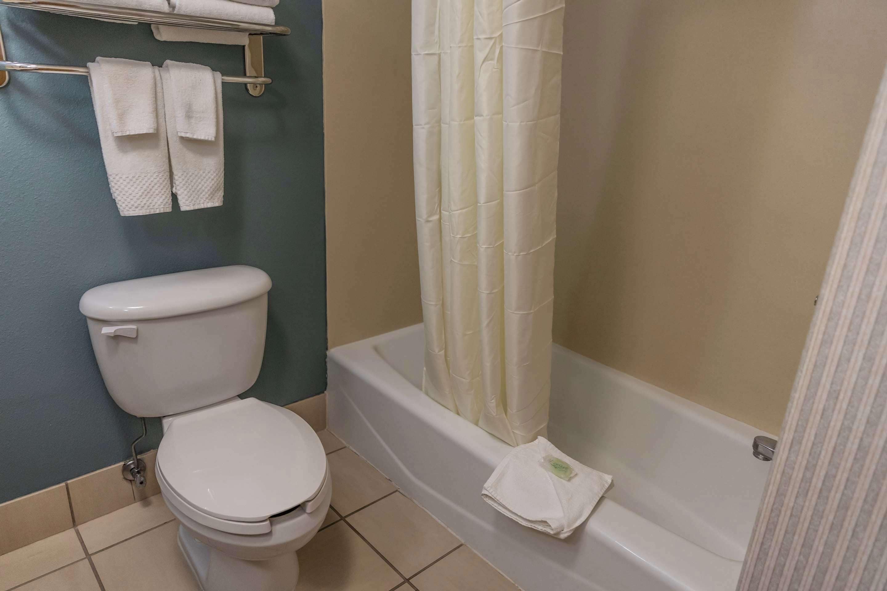 desk, laptop workspace, iron/ironing board, free wifi